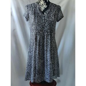 MSK Petite Animal Print Fit & Flare Dress Short Sleeve V-Neck Black/White Size 6